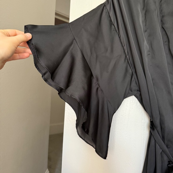 Victoria's Secret Black Satin Ruffled Robe size XS/S - Picture 7 of 9